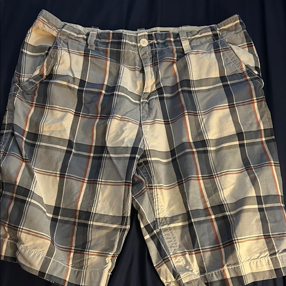 Old Navy Men's Cargo Shorts - Blue, White, and Orange Plaid